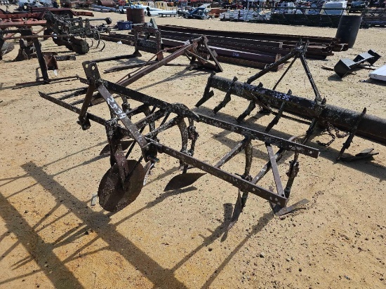 2534 - 2 - ROW CULTIVATOR