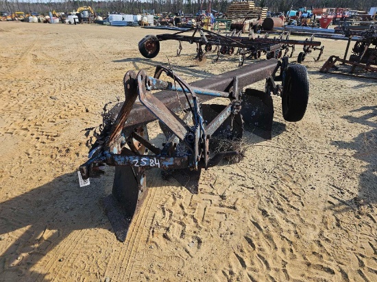 2584 - FORD 4 BOTTOM PLOW
