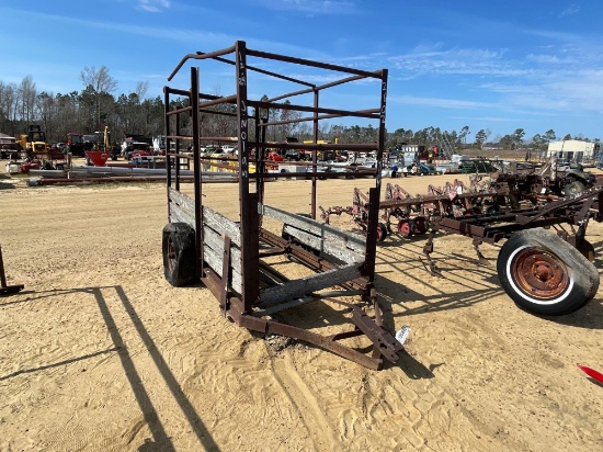 2602 - OLD 4'X8' SINGLE AXLE TRAILER