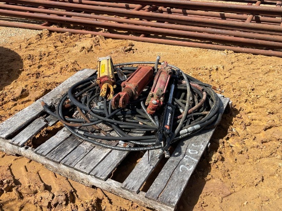 2705 - PALLET OF HYDRAULIC SHAFTS & HOSES