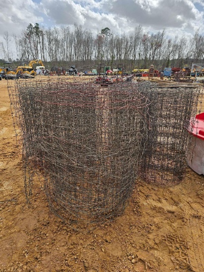 2707 - 5 ROLLS - FENCE WIRE 4' TALL