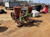 2699 - MASSEY FERGUSON 2 ROW PLANTER