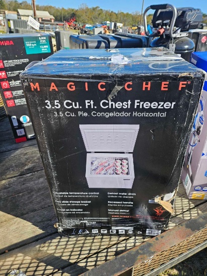 2214 - 3.5 CUBIC INCH CHEST FREEZER