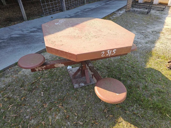 2315 - ABSOLUTE - 4 SEAT TABLE