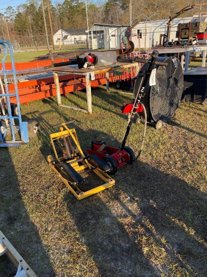 2474 - 2- PNEUMATIC JACKS
