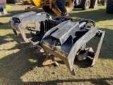 2569 - 6 FT. DIRT DOG SKID STEER GRAPPLE