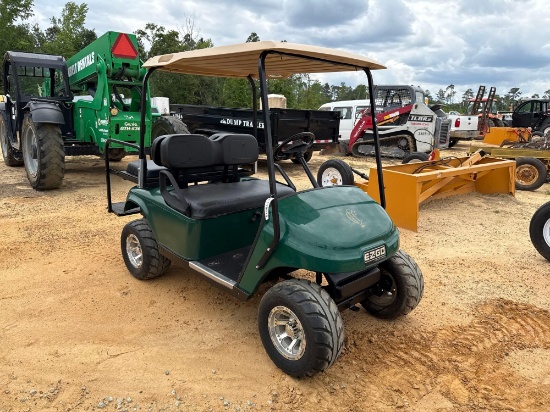 195 - ABSOLUTE - EZ GO TXT GAS GOLF CART