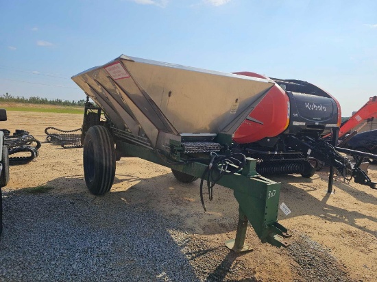 307 - CHANDLER FERTILIZER SPREADER
