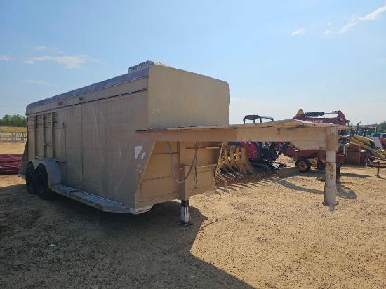 321 - SUNDOWNER 18' HORSE TRAILER *