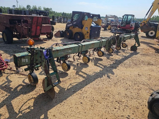 328 - 6 ROW JOHN DEERE FIELD CULTIVATOR