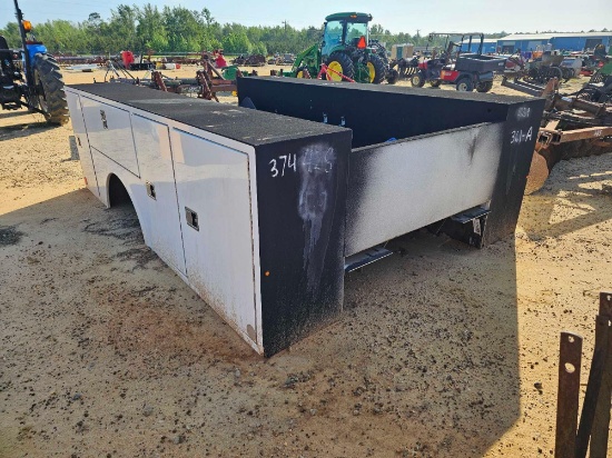374 - WAGNER 8' X 11' TOOL BODY BED