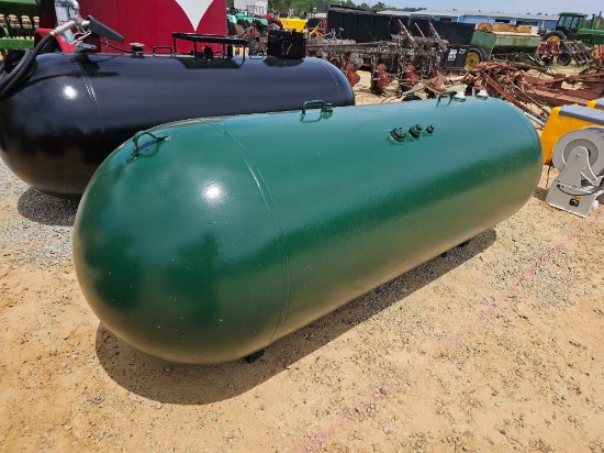 410 - 500 GAL FUEL TANK