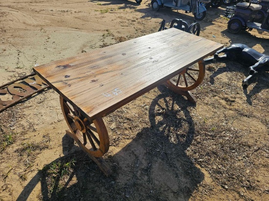 465 - ABSOLUTE - WAGON WHEEL 6 FT TABLE