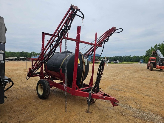 520 - HARDEE 500 GALLON BOOM SPRAYER