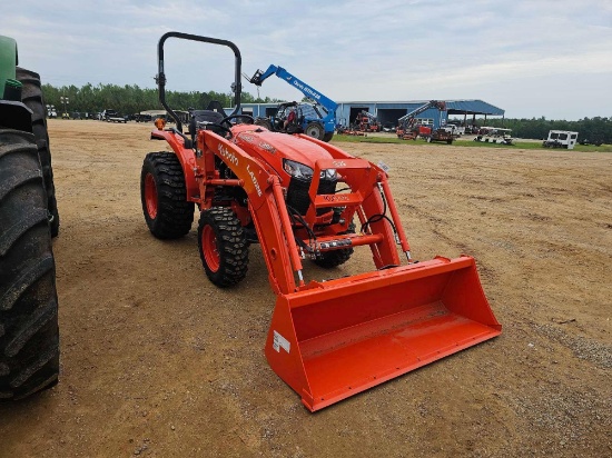 525 - 2024 3902 KUBOTA 4WD TRACTOR