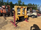 807 - KBH COTTON BALE SPEAR 3PT HITCH