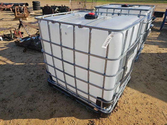2210 - POLY TANK