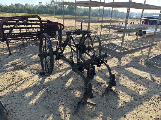 2304 - MULE PLOW
