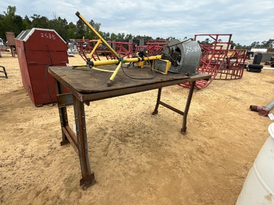 2589 - STEEL WORK TABLE