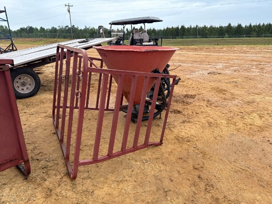 2743 - 1 POLY & 1 METAL FERTILIZER SPREADERS