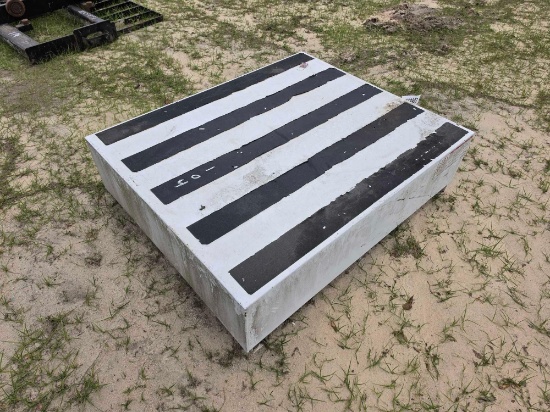 104 - WEATHER GUARD PACK-RAT TOOL BOX