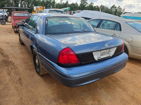 1025 - 2007 Ford Crown Victoria * Yellow Dot