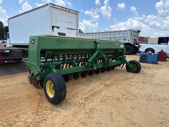 1218 - John Deere 515 Lift Top Grain Drill