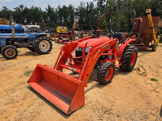 264 - Kubota L2501 4wd Tractor