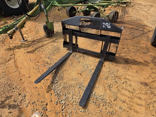 296 - SKID STEER QUICK ATTACH PALLET FORKS