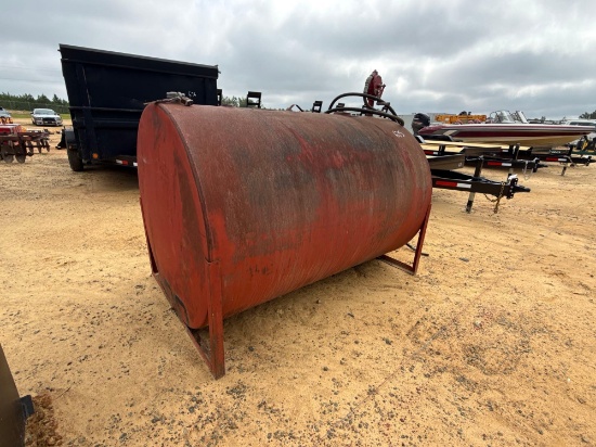 675 - 500 GALLON FUEL TANK & HAND PUMP