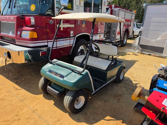 950 - CLUB CAR 48V ELECTRIC 2 SEATER GOLF CART