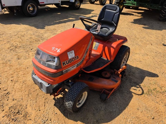 976 - Kubota Hst G1900 Diesel Riding Mower