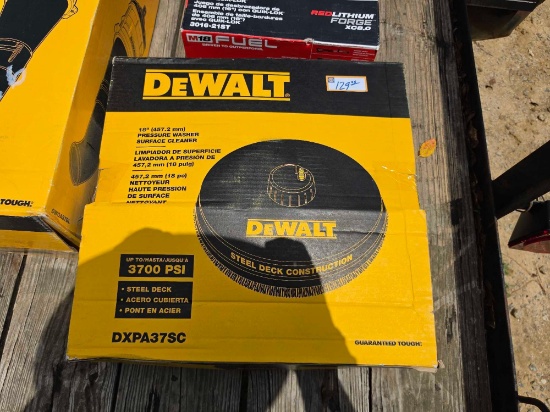 2187 - Dewalt 18" Surface Cleaner