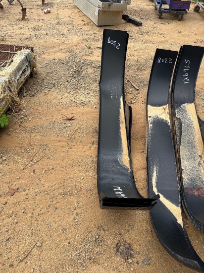 2309 - (2) Dual Axle Trailer Fenders
