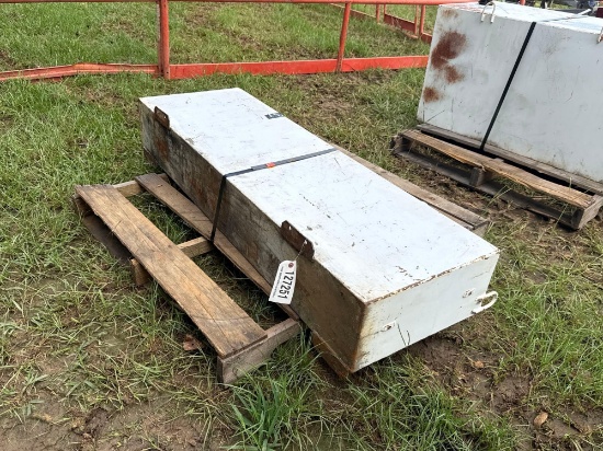 2531 - 50 GALLON TRUCK BED FUEL TANK