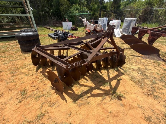 2735 - FORD 2 ROW DISC HARROW