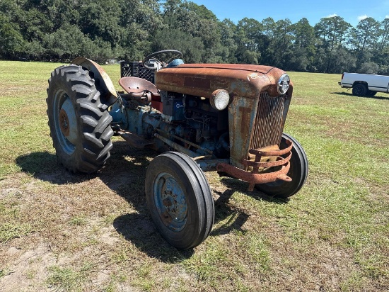 1005 - 60'S FORD 4000 GARDEN TRACTOR