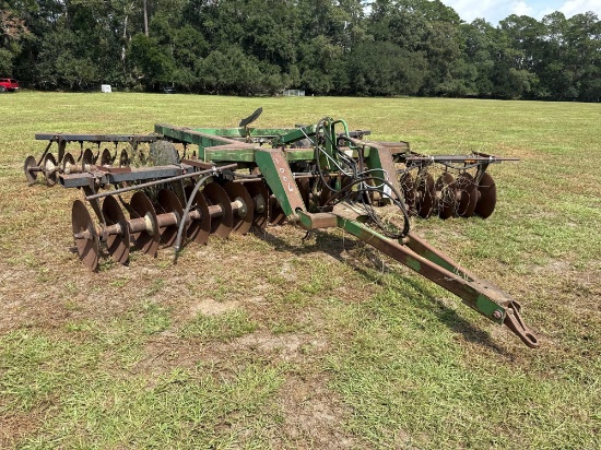 1006 - John Deere 630 Pull Type Harrow