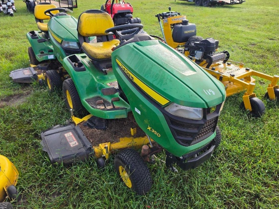 118 - JOHN DEERE X350 RIDING MOWER