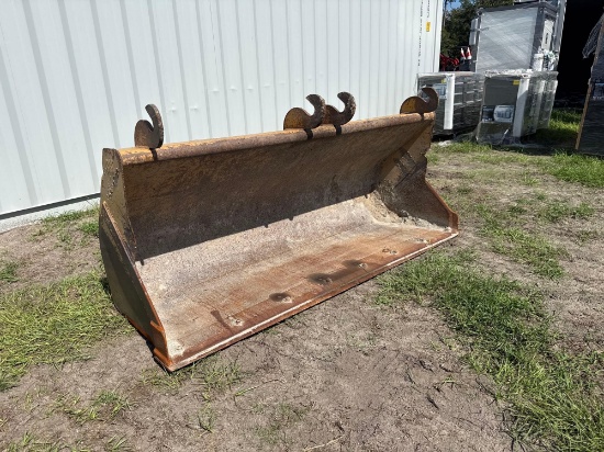 1200 - Cat 7' Bucket