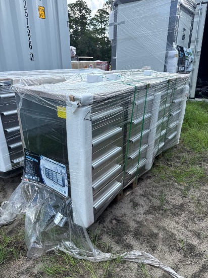 1213 - ABSOLUTE - CHEVY 7' WORK BENCH