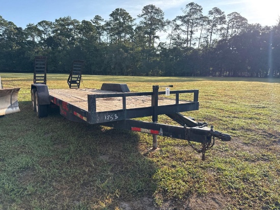 1258 - 2007 20'X7' Equipment Trailer *