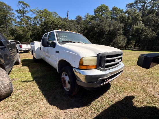 1323 - Inop - 2002 Ford F550 Crew Cab Truck *