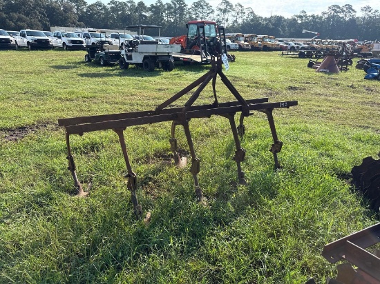 142 - 2 ROW CULTIVATOR