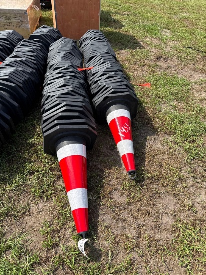 1455 - ABSOLUTE - APPROX 80 TRAFFIC CONES