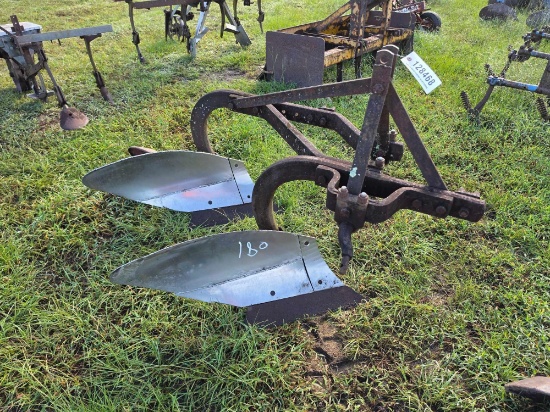 180 - MASSEY FERGUSON 2 ROW BOTTOM PLOW
