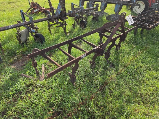 184 - 8 ROW CULTIVATOR