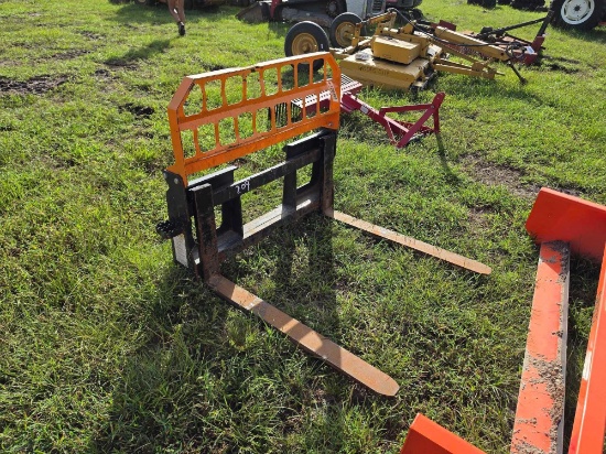 209 - Land Honor 48" Pallet Forks