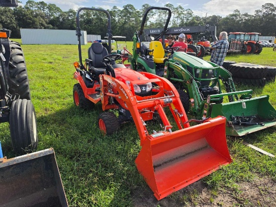 225 - KUBOTA BX2680 4WD TRACTOR (LIKE NEW)