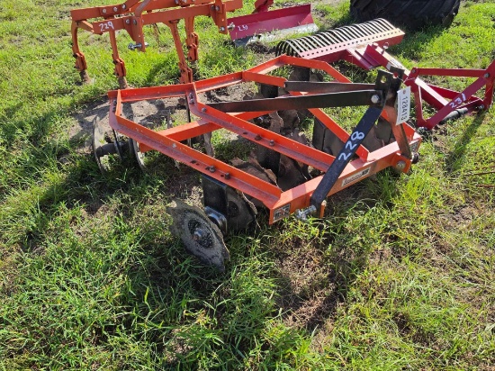 228 - KING KUTTER XB 6' 2 ROW DISC HARROW